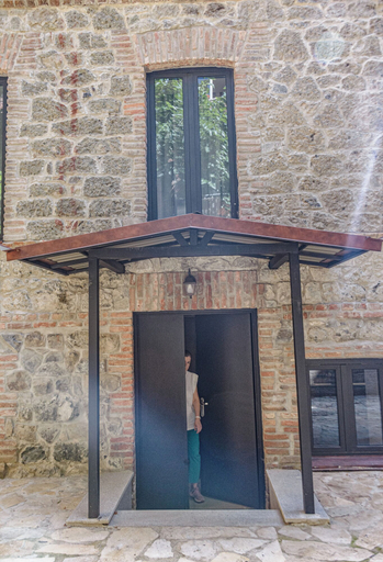 Exterior & Views 2, ARAKI Sololaki, Tbilisi