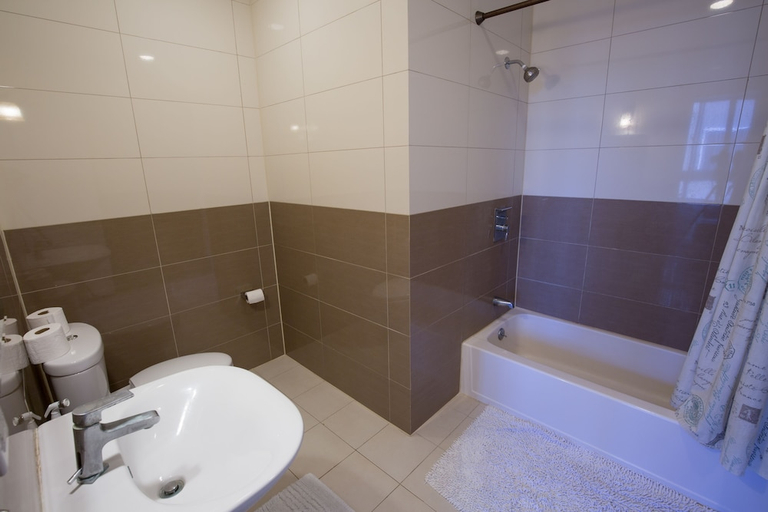 Bathroom 5, Tumon Bel-Air Serviced Residence, Tumon