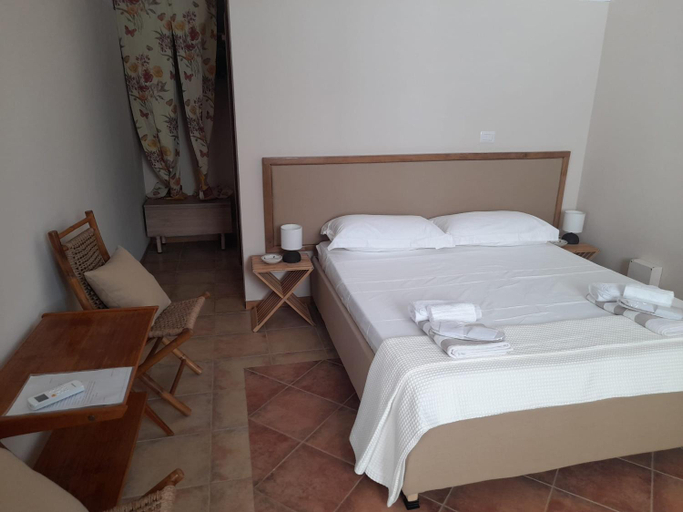 Others 5, Cottage La Roccia, Lecce