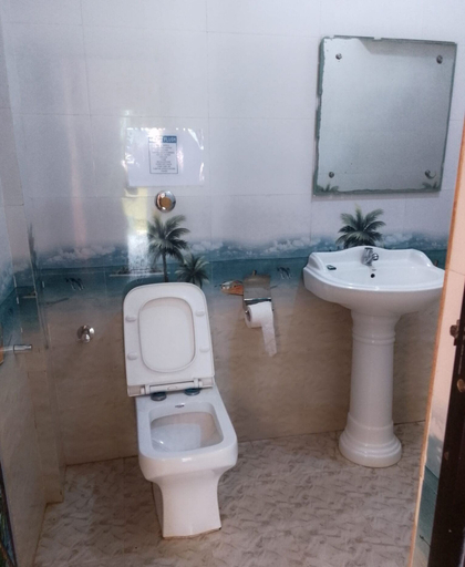 Bathroom 4, This is it Beach Front Restobar, North Goa
