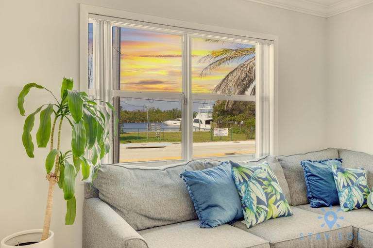 Room 4, Beach Paradise Family-friendly Free Parking, Broward