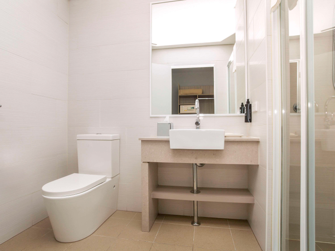 Bathroom 4, ibis Styles The Entrance, Wyong - South and West