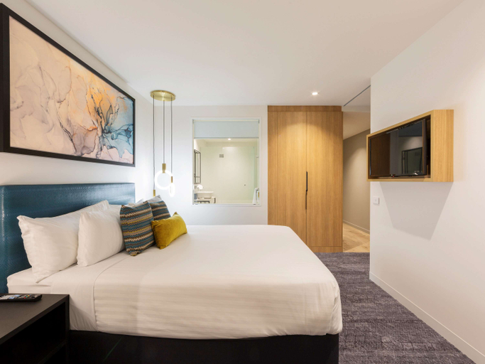 Bedroom 2, Mercure Canberra Belconnen, Canberra