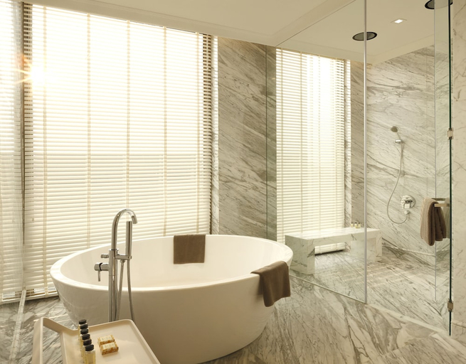 Bathroom 4, Roseate House New Delhi, Delhi