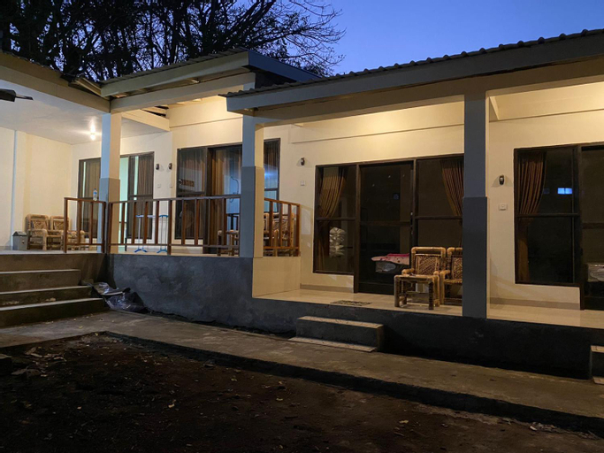 Exterior & Views, NaJa Homestay, Lombok