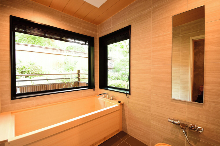 Bathroom 5, Jokiin, Kōya