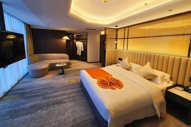Bedroom, Jinghu Hotel, Yuxi