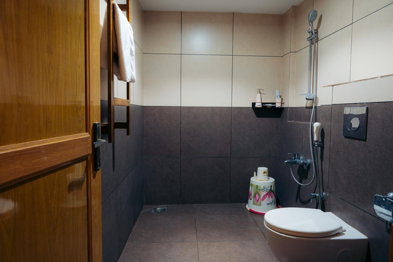 Bathroom, La Cascade, Ernakulam