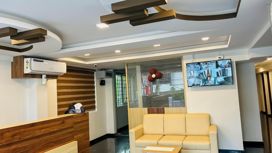 Public Area 2, EMERALD INN, Ernakulam