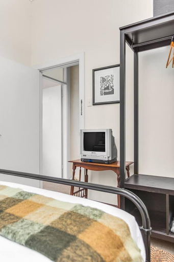 Bedroom 2, Eclectic Artist Escape in the Heart of Enmore, Marrickville