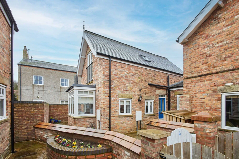 Others 3, Host Stay The Snug, North Yorkshire