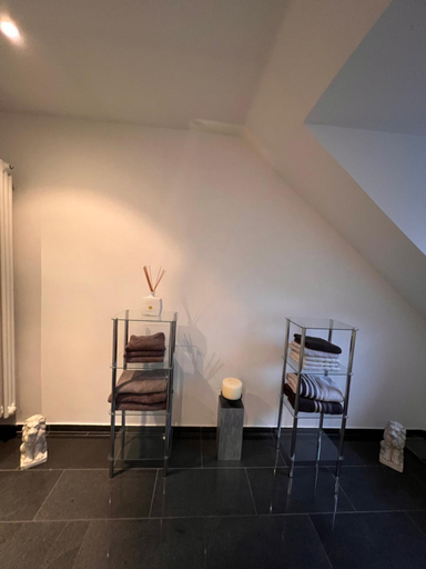 Others 4, L1 Apartments, Neunkirchen