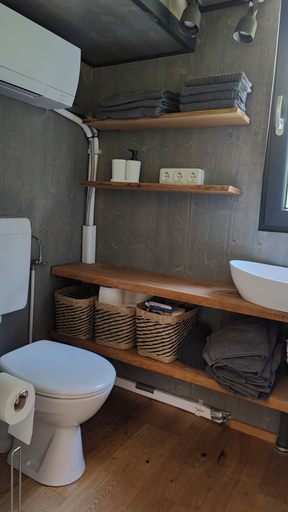 Bathroom, TinyHousebeiDresden unser größtes winziges Häuschen für bis zu 7 Personen, Kaminofen, große Terrasse - Nähe Sächsische Schweiz, Bautzen