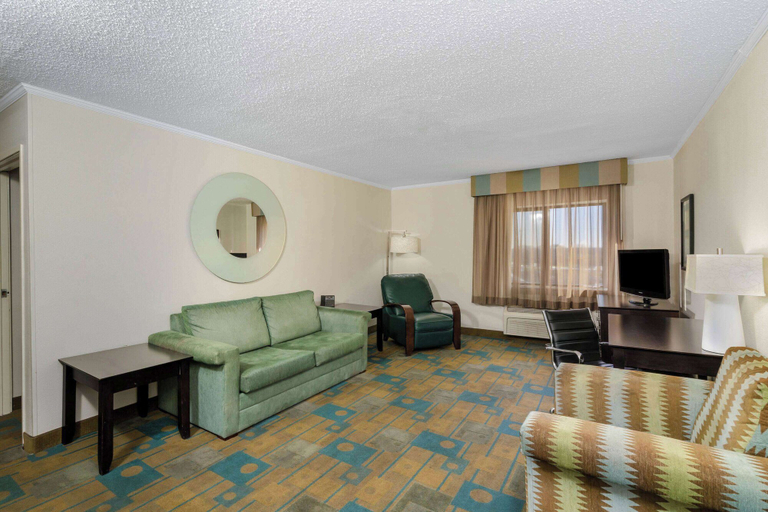 Others 5, Baymont by Wyndham Meridian, Lauderdale
