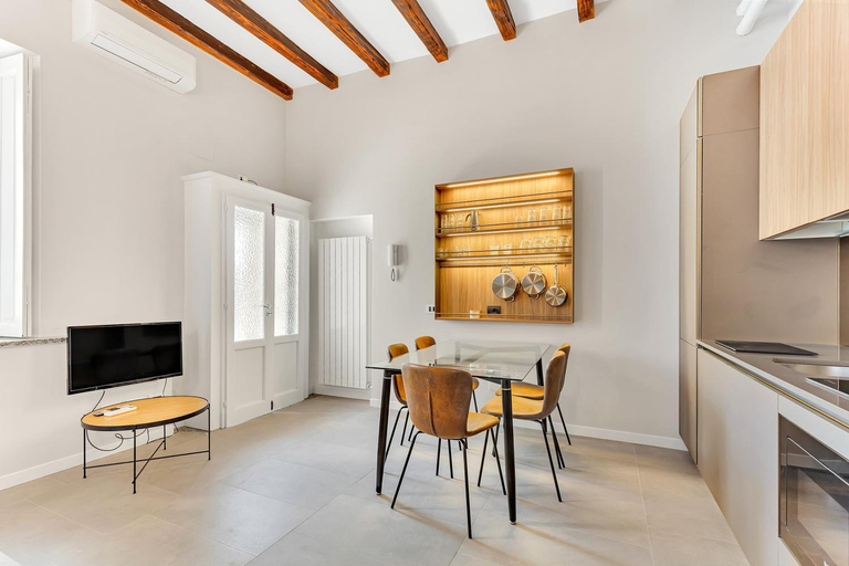 Others 4, Alessia's Flat - Naviglio Grande 2, Milano