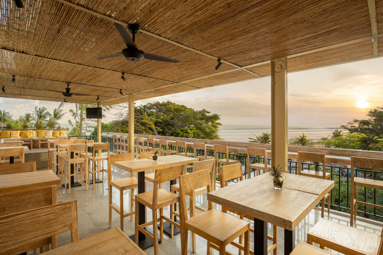 Food & Drinks 4, Away Bali Legian Camakila, Badung