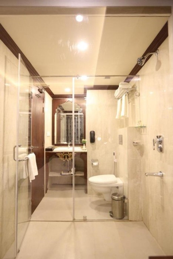 Bathroom 3, Vesta Sapphire Jaipur - A City Center Hotel, Jaipur