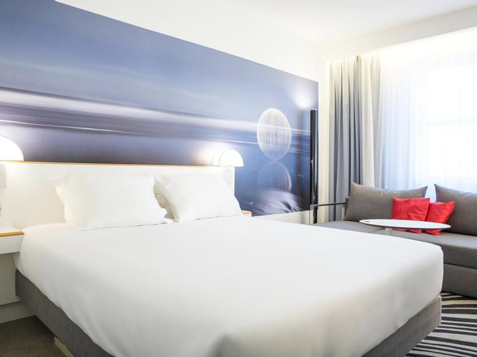 Bedroom 8
