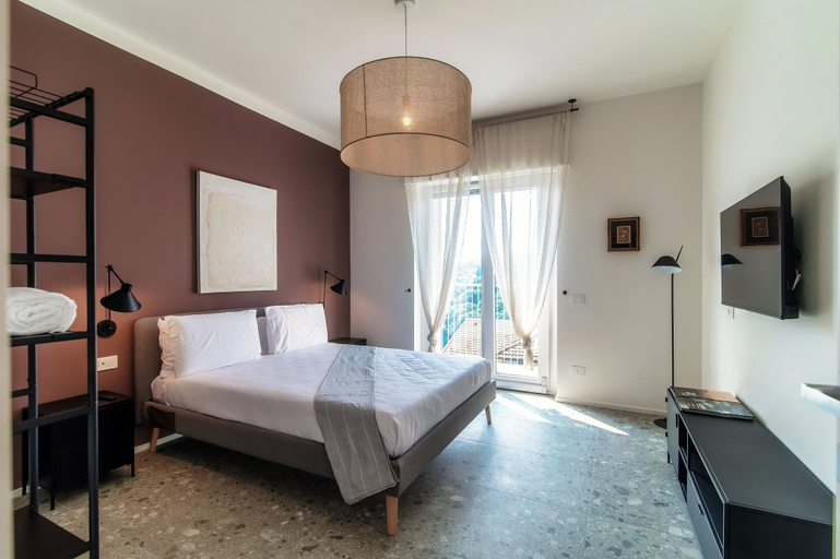 Bedroom 3, Martina, Como