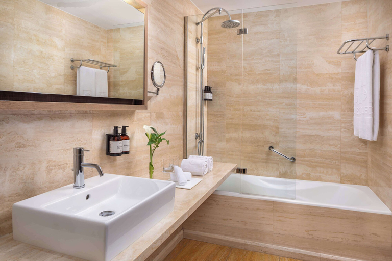 Bathroom 4, NH Collection Palacio de Tepa, Madrid