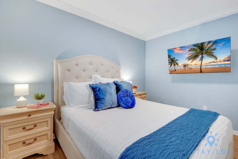 Room 5, Beach Paradise Family-friendly Free Parking, Broward
