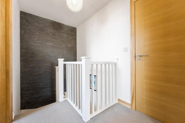 Others 4, Spacious, newly renovated, three bedroom TOWN CENTRE duplex apartment with free parking, sleeps seve, Bournemouth