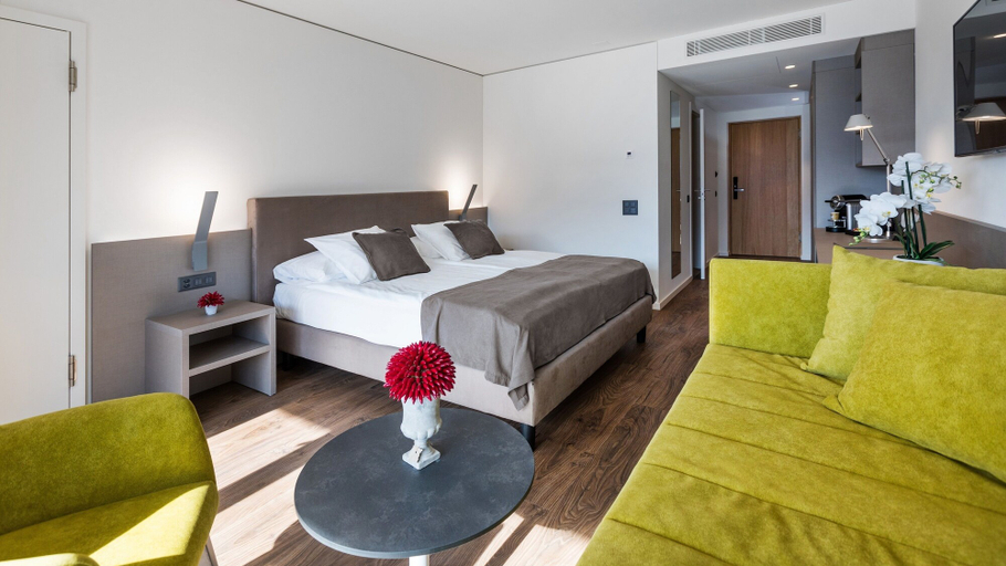 Bedroom 3, Hotel Lago Maggiore, Locarno