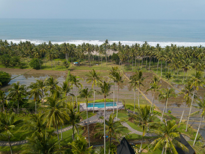 Others 3, Desa Cabins, Tabanan