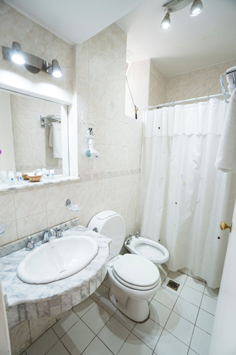 Bathroom 4, Hotel Colonial Salta, Capital