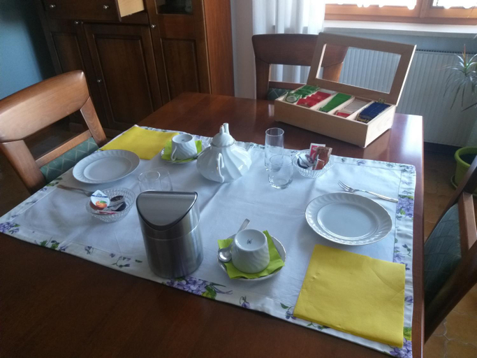 Food & Drinks 5, B&B DA ROBERTINO, Udine