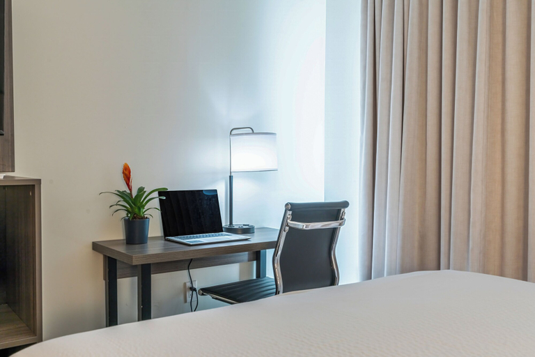 Bedroom 3, Ramada by Wyndham Kingston, Frontenac