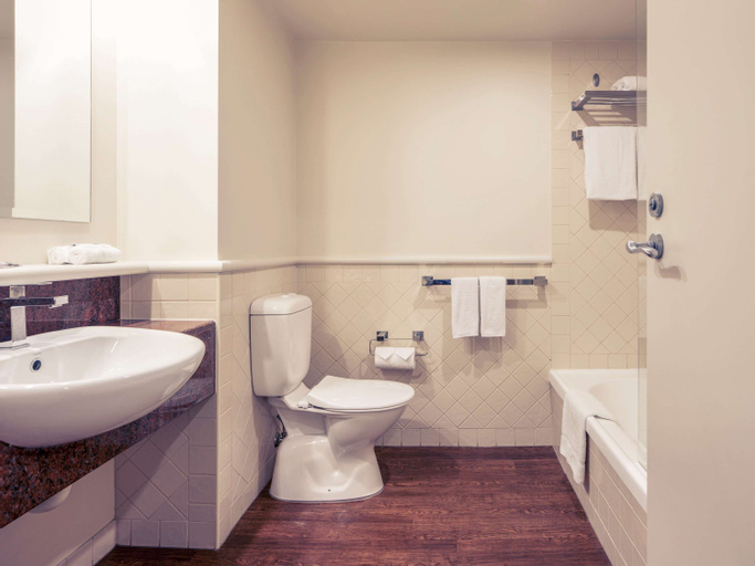 Bathroom 4