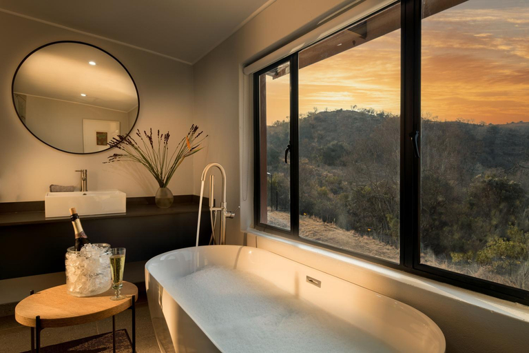Bathroom 2, Riverhorse Lodge, West Rand