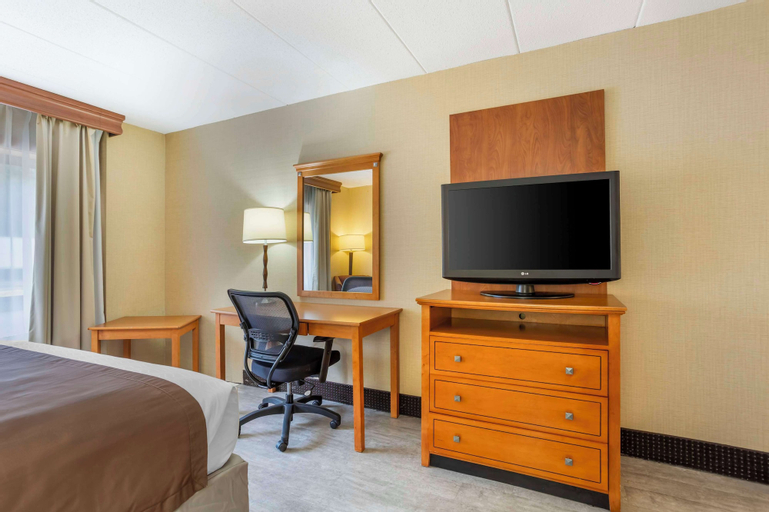 Bedroom 28