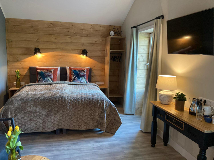 Bedroom, Landelijk overnachten bij Vechtdals Mooiste, Ommen