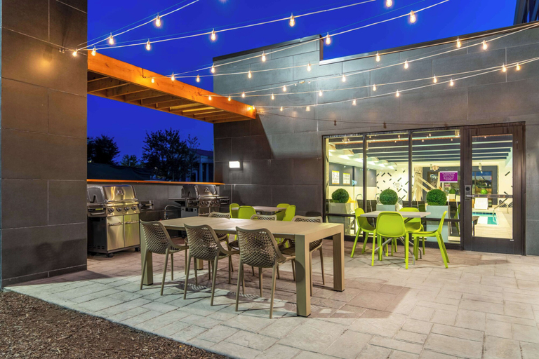 Food & Drinks 5, Home2 Suites by Hilton Fredericksburg South, Spotsylvania