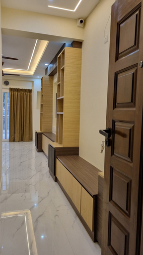 Others 5, Airport Inn, Chennai