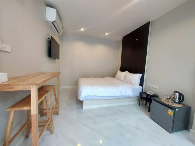 Bedroom 13