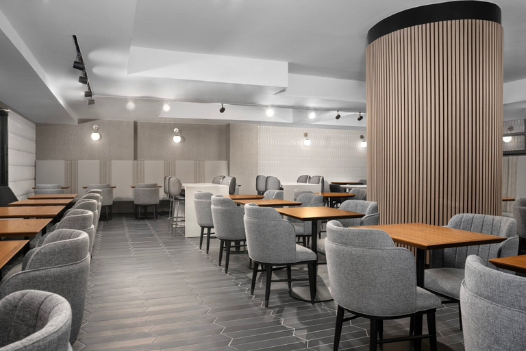 Food & Drinks 5, SpringHill Suites by Marriott New York Manhattan Times Square, New York
