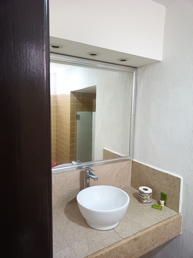 Bathroom 4, Essen's Hotel, Mazatlán