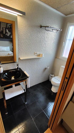 Bathroom 5, Hello Villarreal Suites, Castellón