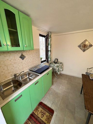 Others 3, Mille Lire Peppe's Home, Palermo