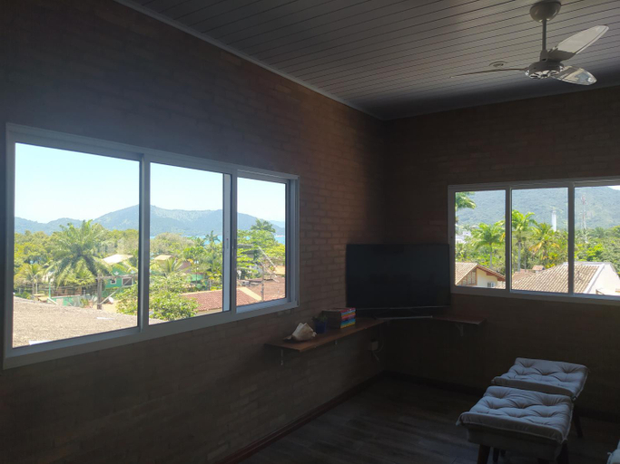 Others 4, Cobertura na Enseada a 80 m da areia, Ubatuba