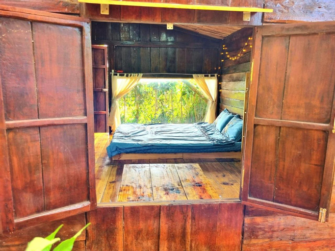 Bedroom 12
