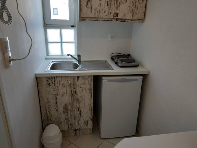 Others 4, Small Apartment For 3 Pers 70meters From The Beach, Crete
