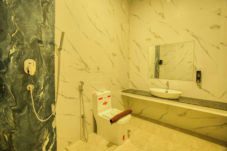 Bathroom 3
