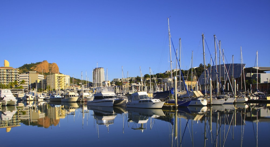 Exterior & Views 2, Holiday Inn Townsville by IHG, City