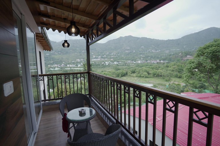 Balcony/terrace 5, Nivedan Hotel And Resort, Nainital