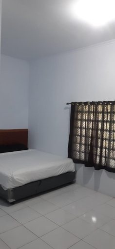 Bedroom 2, Lejo Grand Hotel, Pangandaran