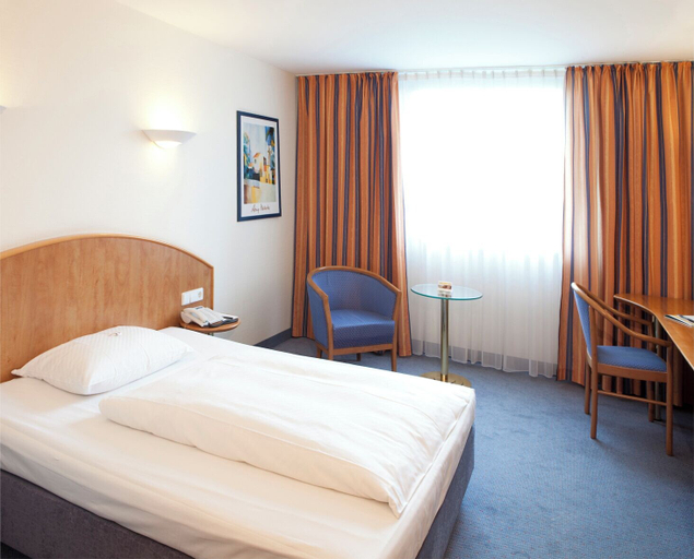 Bedroom 3, Hotel Schwanen Stuttgart-Airport Messe, Esslingen